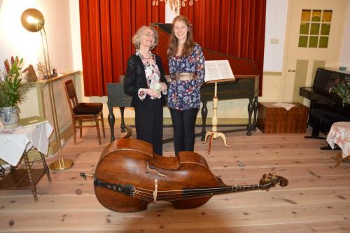 2020-11-22 'De Elegante Contrabas' Tordinona Miniatuurtje met Isaline Leloup 1